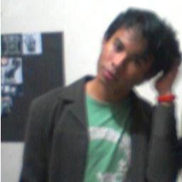 RizqiLaLuna's profile picture. Menulis, Menggambar , Musik