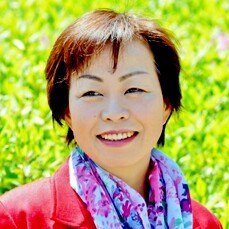 前・日本共産党国会議員東京事務所スタッフ&都委員会スタッフ、党元国分寺国立都政対策室長、元「東京民報」記者。東都生協で理事監事等16年、食の安全、環境、都市農業、子どもの権利、平和…。保育園父母会・PTAで役員として15年余。中学校給食を考える会、街づくりなどの地域の市民運動も。人と街が大好き!!線維筋痛症患者。