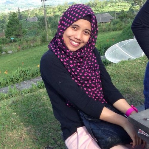 jejedwarala's profile picture. girl, 20 taun, mardjijono's daughter, hijabers, moslem, love ALLAH :)