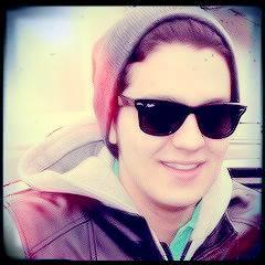 Sabe aquele garoto de Campo Grande,que saiu em busca de um sonho e depois de tanta luta se consagrou cantor? ESSE CARA É O MEU ÍDOLO! @luansantana