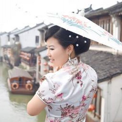 Grimm On Twitter Turns Out Captain Renard S Wedding Ring Is Actually A Royal Ring Sdcc Grimm Twitter