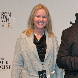 Suzicenter's profile picture. 