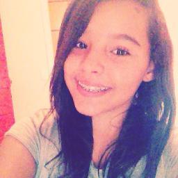 Giovana , Gi , Ciumenta , Ai donti isprique ingrish :3 , Biejo Me Liga *-* .