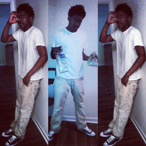 Im All About $$$ So Tap The Follow Button.... Also Follow Me On Instagram @RichAssMindSet