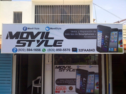 Somos una Empresa dedicada a la venta de Accesorios, Equipos, Desbloqueos y Reparacion en Gral de SmartPhone, Especializados en Blackberry y IPhone.