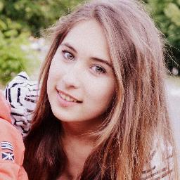 Моя жизнь -это музыка,мои чувства-это картины,стихи ,мои друзья- лучшие из лучших,мои родители- люди ради которых хочется жить,моё вдохновение -это природа!