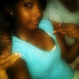 i am sweet i love too chat with everyone and i always follow back everyone.. :) :)