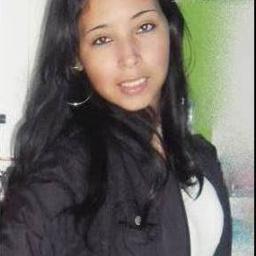 Eu insisto,sou chata, irrito, e faço de tudo pra fazer as coisas acontecerem e darem certo. Mais quando eu vou embora, eu não volto mais.