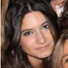 Estudiante de medicina en la USC , en busca de improvisación.   BIBIDI BOBIDI BUM.