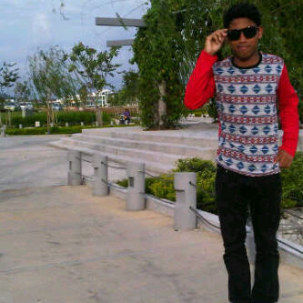 Never walk alone. Allah always with me :**