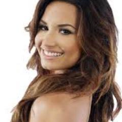 There's a part of me I can't get back. A little girl grew up too fast. Posso ter cara de miúda, mas vivi muito mais do que tu pensas