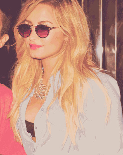 KidrauhForever8's profile picture. Boys are cheats and liars,They’re such a big disgrace,They will tell you anything to get to second base ;)