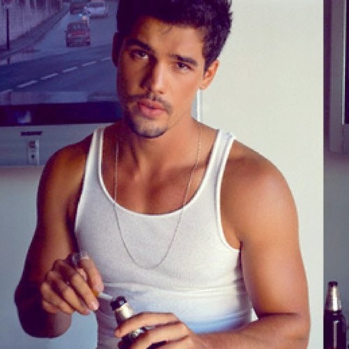 FearlessLays's profile picture. Im the one your momma told you stay away from, Im destruction at its finest. I ruin everything in an instant, Are you afraid? *THGRP*