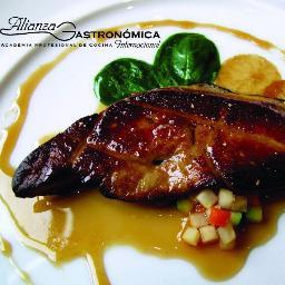 ¡¡SOMOS MAS QUE UNA LICENCIATURA, SOMOS ESPECIALISTAS EN GASTRONÓMIA!!