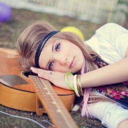 Melaniedupret1's profile picture. 