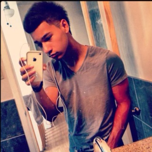 Fuck a bio. Just retweet my damn qoutes.