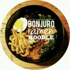 Ramen Noodle
 Buka Selasa - Minggu | jam 18.00 - 23.00
 Jl. Cipto Mangunkusumo no. 19 Solo
 (Poseidon game center/belakang paragon mall) HALAL