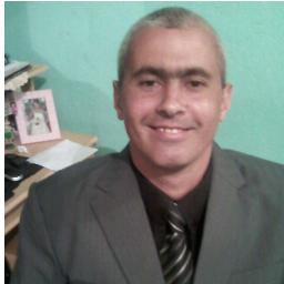 Moro em são paulo,sou deficiente físico,há 6 anos,solteiro gosto de fazer amizades .