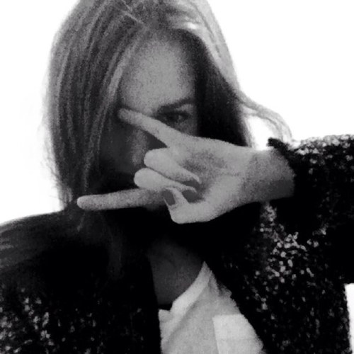 Annejansma's profile picture. LIVE IT UP, DRINK IT DOWN, LAUGH IT OFF