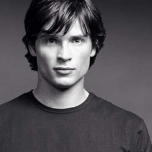 Eldest of the three McOlia kids. For my story, follow @Jola_RP. #Jola