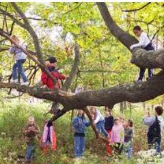 Boosting children's green play in the city. Promoting child happiness in natural rich environments