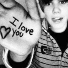 never say never não é apenas uma frase justin bieber não é apenas um garoto ele e uma inspiração pra mim continuar a lutar e nunca desistir dos meu sonhos