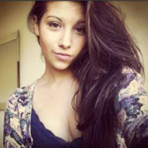 19, London. Follow and dm me and i'll give you a shoutout :)