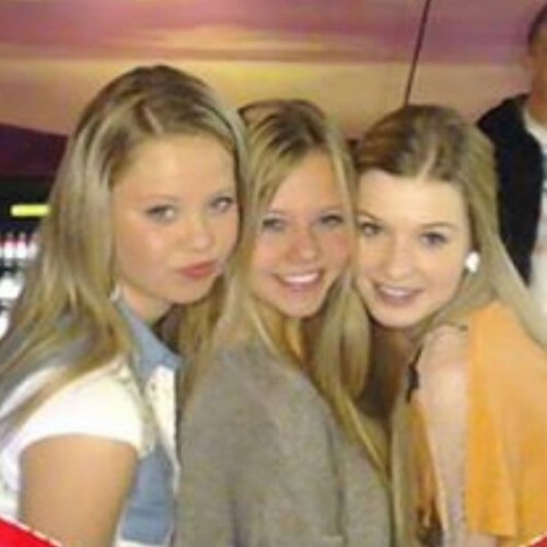 shoppen, vriendinnen, paardrijden, piano spelen!!!♥