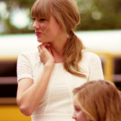 Mockingjay_s's profile picture. 