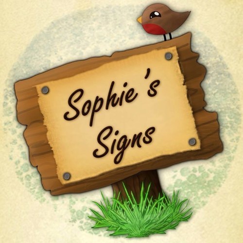 I make hand painted signs; from personalised door signs, to house number, shed or shop/ stall signs..