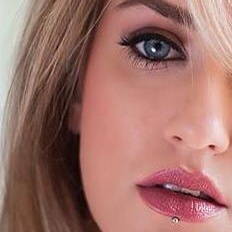 Melodic Melody a NY singer song writer, music enthusiast, basshead and hopeless romantic! #girlsthatheadbang #bassheadromance