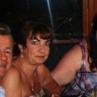 Loves-the sun, travelling, reading, my family, not necessarily in that order......