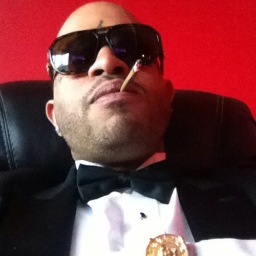 FATHER, KUSHOLOGIST, ARTIST, PHILANTHROPIST, ACTOR, PRODUCER, MUSICIAN, SCREENWRITER, SONGWRITER THESBIAN, AND JET SETTER.
IM EVERYWHERE U NEVER THERE!