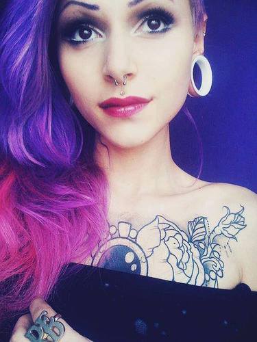 Euuu amoo *o* The Pretty Reckless 'I AM ZOMBIE'