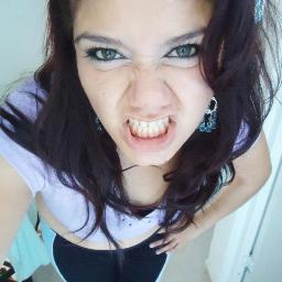 soltera y feliz pero sedienta de amig@s