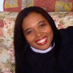 sou uma mulher de Deus que ama ir a igreja e estar com família e amigos!!!!