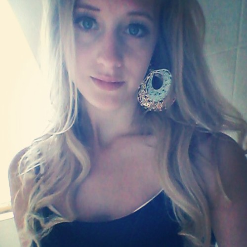 xRoxanneex's profile picture. 