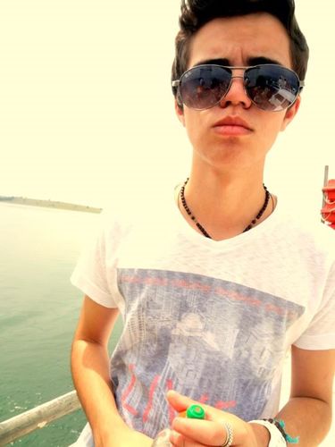 @BundinhadoPepe @SouDoJoaoPedro @BolinhoDoJho @attackzain @wishjoao @Love_JPBlanco @NamoradaDoPeC SÓ MINHAS. ♥