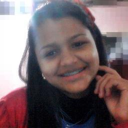 ))13Anoos, Namorando coom a PESSOA maiis qui especial pra mim&&Muitoo Feliiiz && Ciumenta ,Odeio quando alguém olha pro que é meeeu .
. :)  ♥