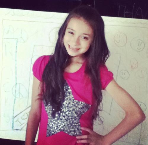 I Love the Voice and i love my friends there like sisters love ya guys:)