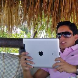 mcbeins's profile picture. LuxuryLife, principes y princesas #Followback Micro Empresario, Interesado en la Politica y la buena vida. xx