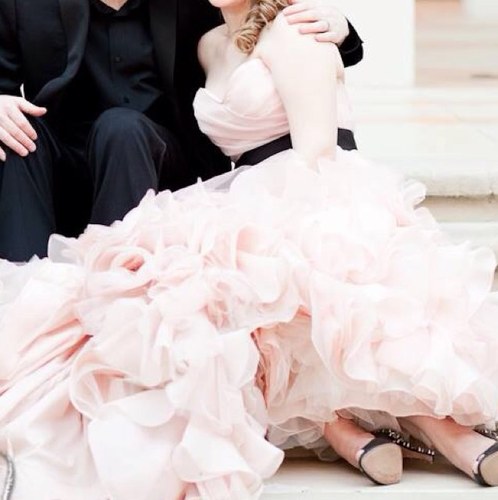 Just married, a mom , trying to find myself one step at a time, love to DIY, Avi is me & the Mr.