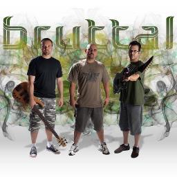 Alan LDF (vocal), Sergio Remez (guitarra), Fabio Santos (baixo)
