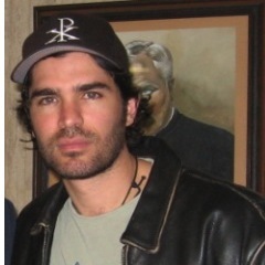 I always FOLLOW BACK - Centrist, work @ Hedge Fund, pro-human, anti-bully, love Fitness, financial markets, Greek - #FollowBack