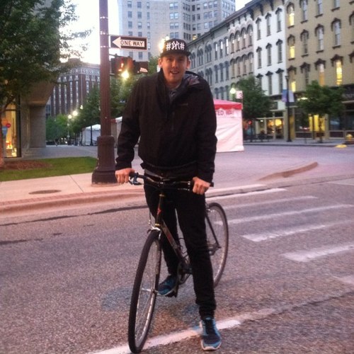 kylelenk's profile picture. Obsessed with airline liveries since 1988.