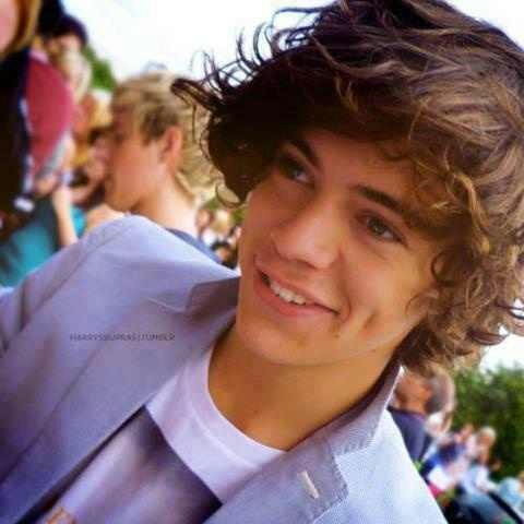 I ♥ One Direction, Little Mix, Acacia, Girl Squad. I Love Food and STAY WEIRD!!!