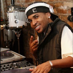 DJSmallJaysp's profile picture. Criador de conteúdo: intercâmbio e acessibilidade PCD 
DJ de Hip Hop & Samba Rock