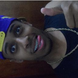 Alegre, ousado, Original (Sorriso)  empresario do @mcnetinhodoVl Contato https://t.co/3JzelWXoQp https://t.co/s5p2zcEu0T