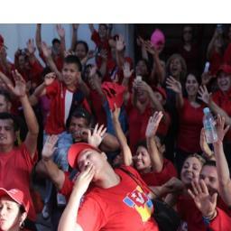 El conocimiento es la Luz que ilumina el Camino, CHAVEZ VIVE LA REVOLUCIÓN SIGUE