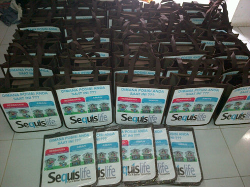 LusiaAccessory's profile picture. 